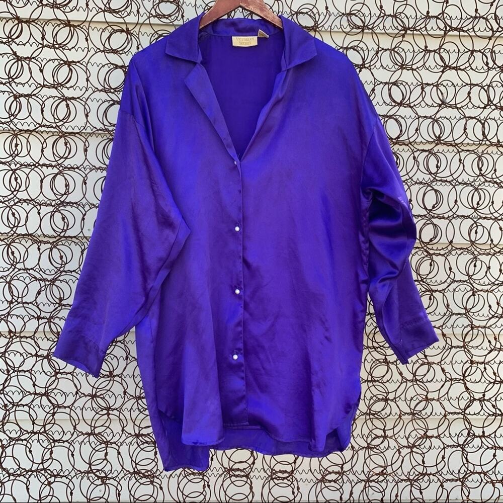 Vintage Victoria's Secret Gold Label purple slinky sleep shirt M/L